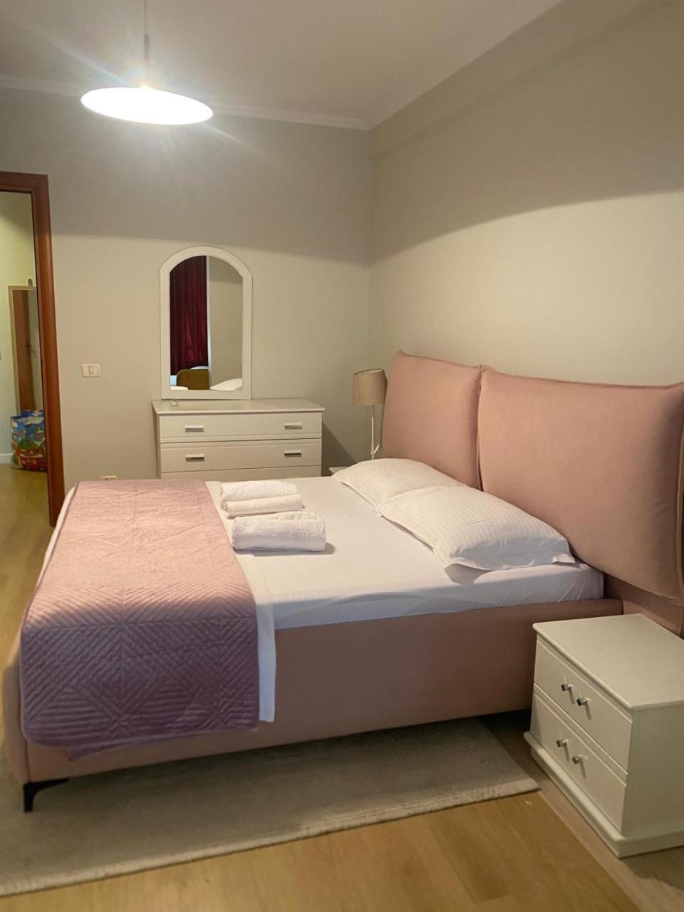 Mina Apartment Тирана Екстериор снимка